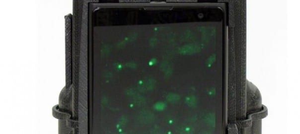 Cheap DNA-analysing smartphone attachment